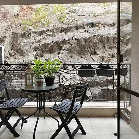 Chic Luxury Escape Close To Kapana Area Apartament