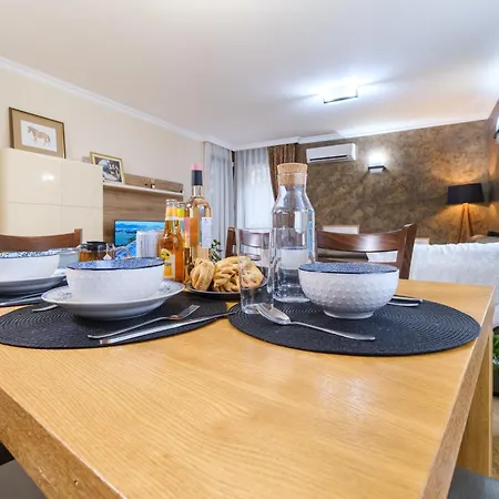 Daire Chic Luxury Escape Close To Kapana Area