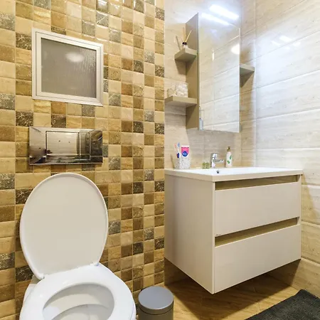 Chic Luxury Escape Close To Kapana Area By Flat Mаnager